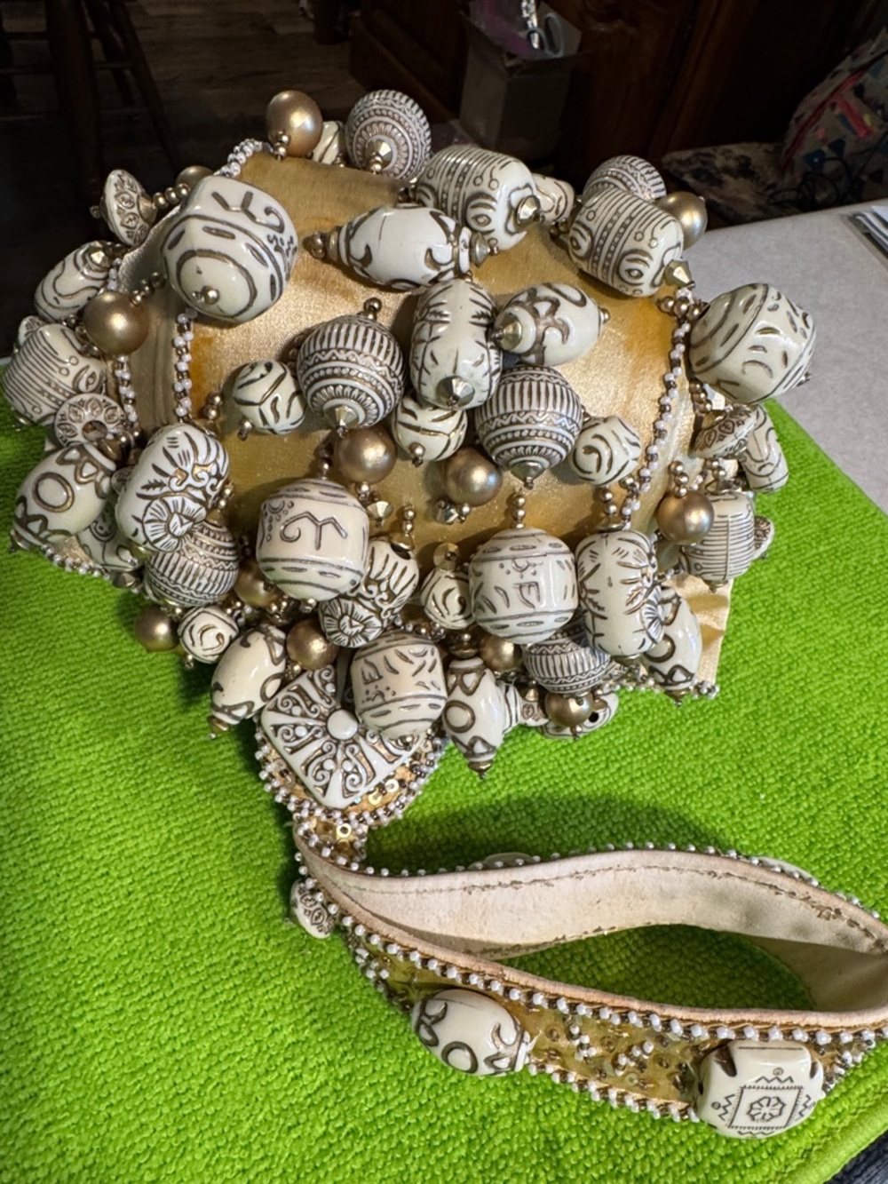 MARY FRANCES BEADED BAG “ back vibes used on one occasion. LIKE NEW !!